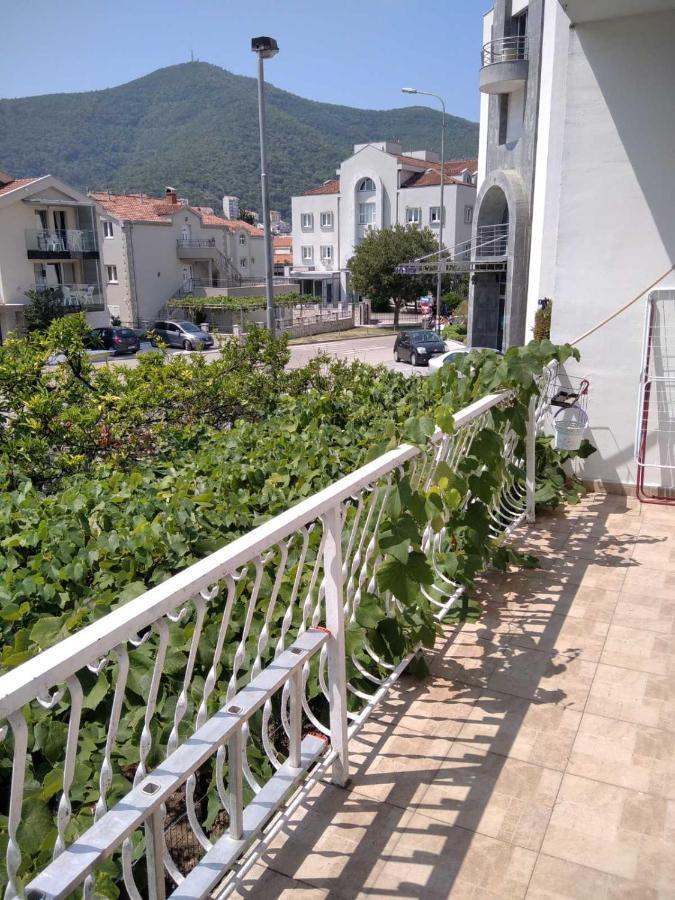 Kiwi Apartments Budva Exterior photo